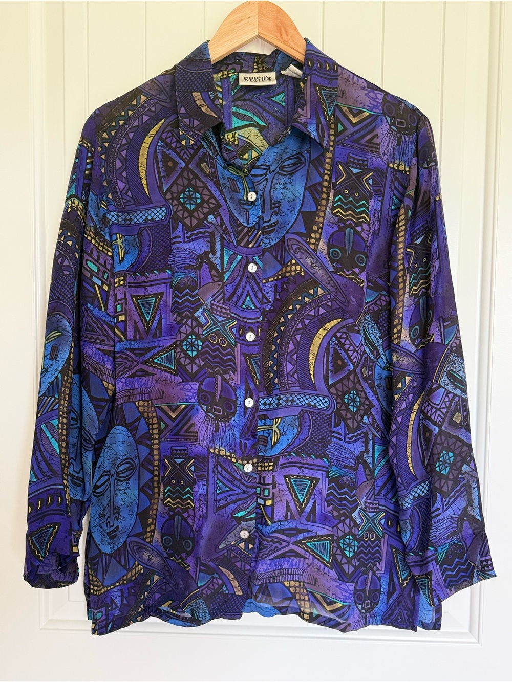 Chicos Vintage 100% Silk Button Up Blouse Abstract Mask Art To Wear Purple Blue
